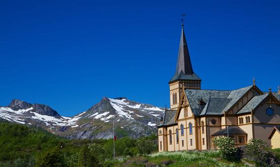 Vågan Church
